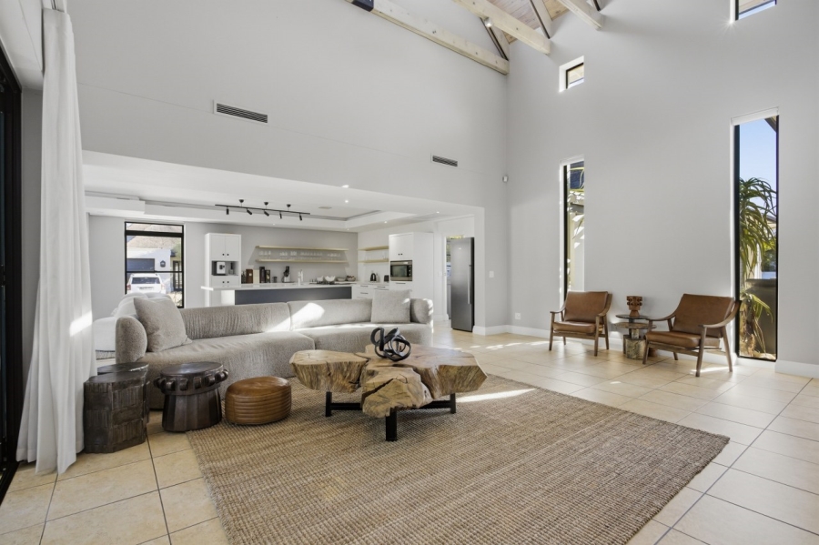 4 Bedroom Property for Sale in Pearl Valley at Val de Vie Western Cape